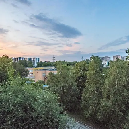 Song Festival Apartment, 5-10 Min From Bus/airport 아파트 탈린